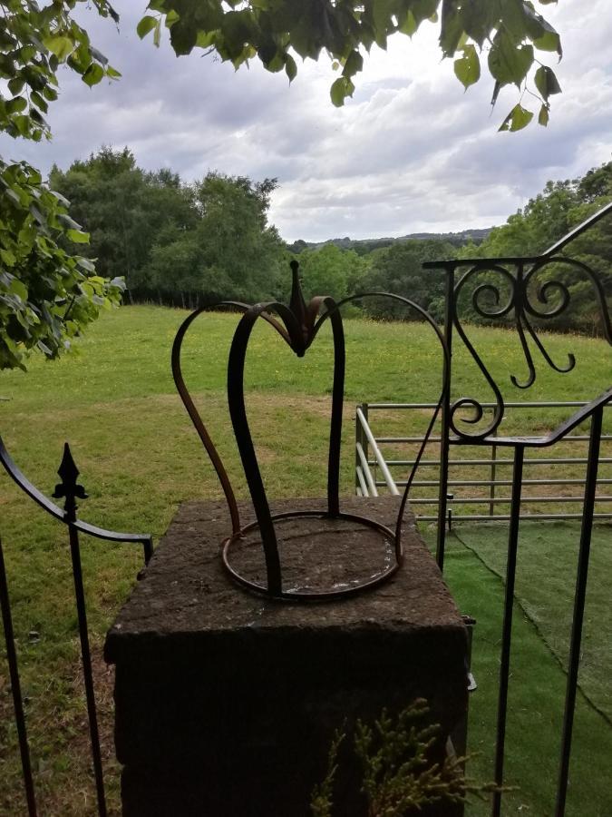 Durham Donkey Rescue Shepherd'S Hut Hotel Exterior photo